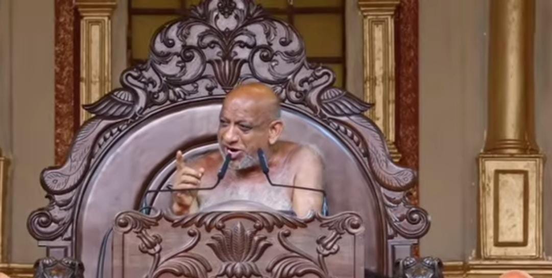 समाचार:पूरे विश्व की निगाह इंदौर पर है चातुर्मास मंगल कलश स्थापना में रच दिया इतिहास : श्रावकों ने मुनि श्री की मंगल देशना में मंगलाचरण का जाना महत्व