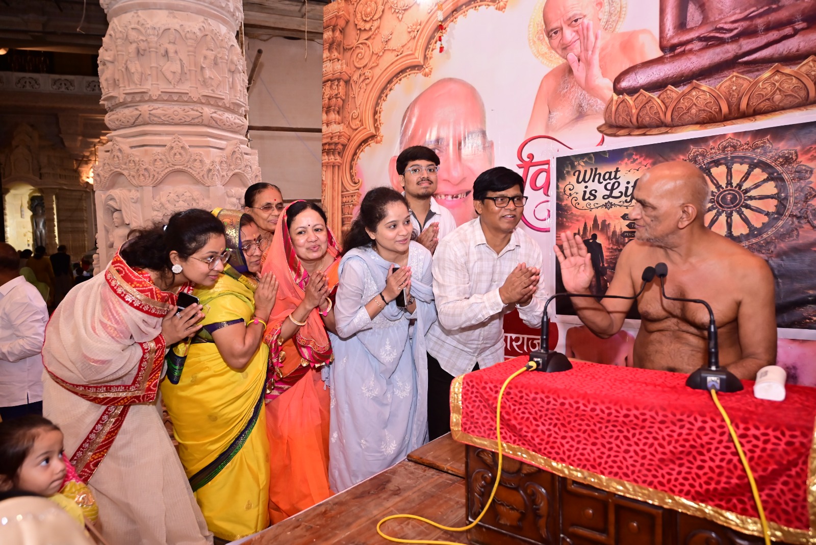 वाणी में मृदुता और व्यवहार में सरलता ही वास्तविक भद्रता : मुनि श्री समतासागर महाराज ने श्रद्धालुओं को दिया आत्मशुद्धि और गुरु भक्ति का संदेश
