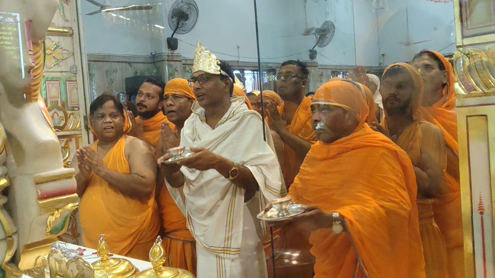 विषय-कषाय का त्याग हो तभी सच्चा उपवास : सिकंदरा में उत्तम तप धर्म की आराधना और सिंहासन भक्ति गेम