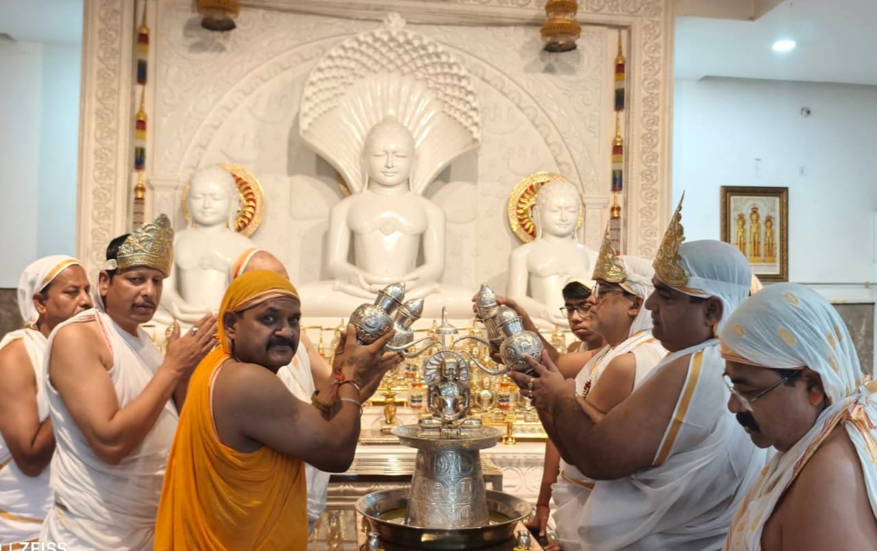 एकत्व में ही जीवन, शांति और आनंद की अनुभूति : मुनि विशदसागर ने बताया आकिंचन्य धर्म को शाश्वत शरण