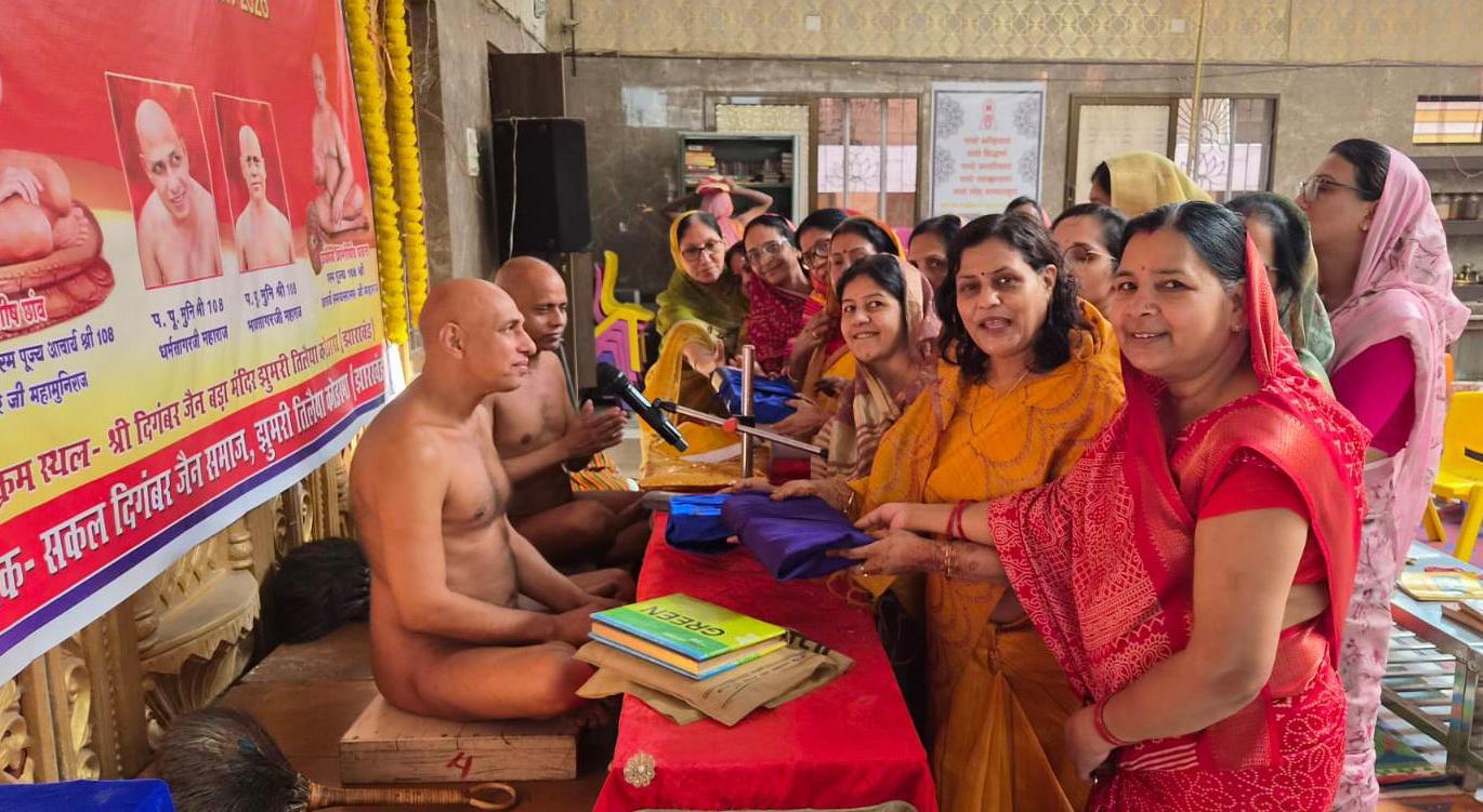 झुमरी तिलैया में श्रद्धा-भक्ति से मनाया गया आचार्य श्री ज्ञानसागर जी का समाधि स्मृति महोत्सव : मुनि श्री धर्म सागर जी और भाव सागर जी के सानिध्य में गुरु भक्ति, पूजन और प्रवचनों से भक्तिमय बना वातावरण