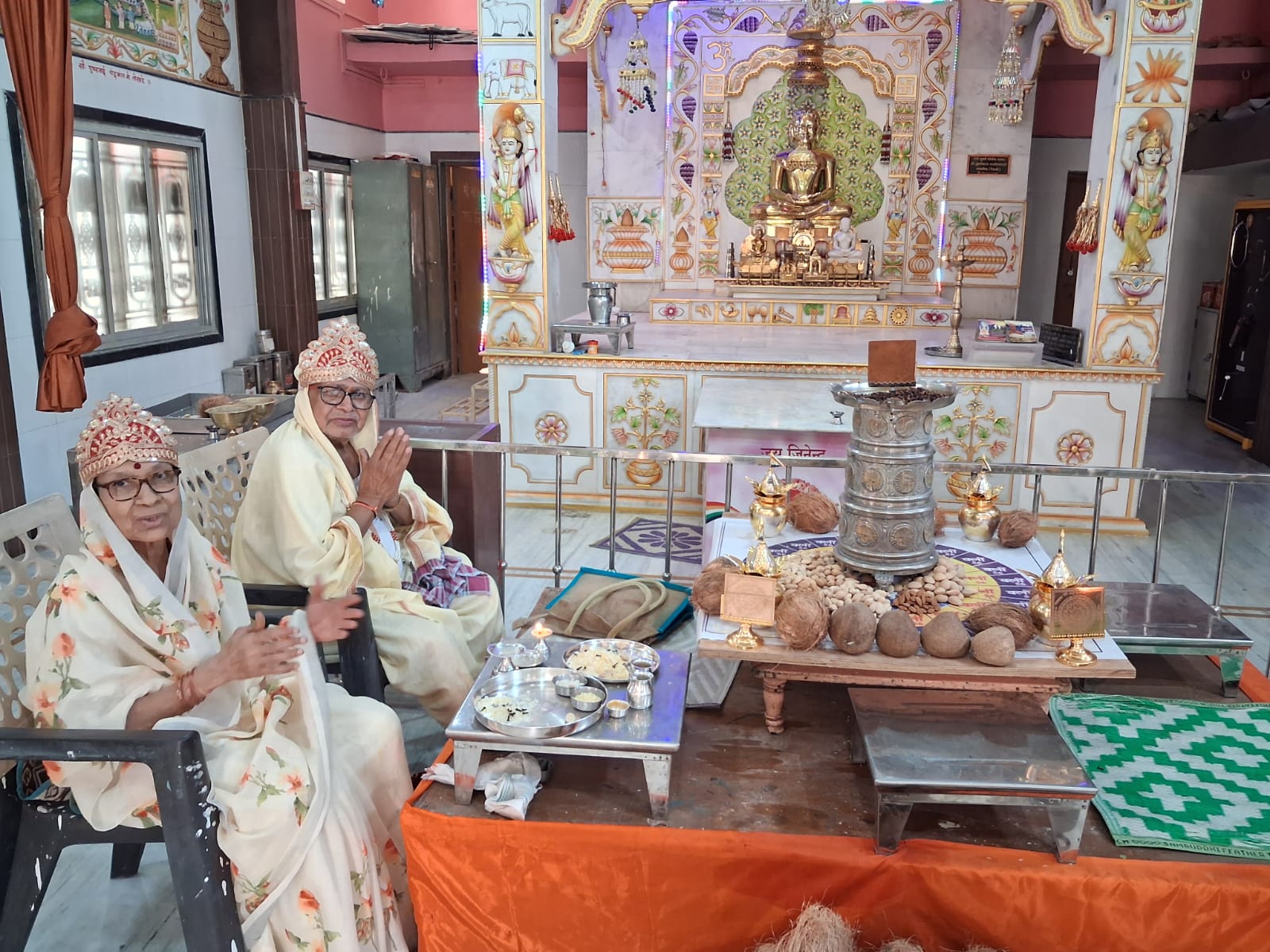 चिखली के दिगंबर जैन मंदिर में भक्ति का शंखनाद : 48 दिवसीय भक्तामर महामंडल विधान का 18वां दिन सानंद संपन्न