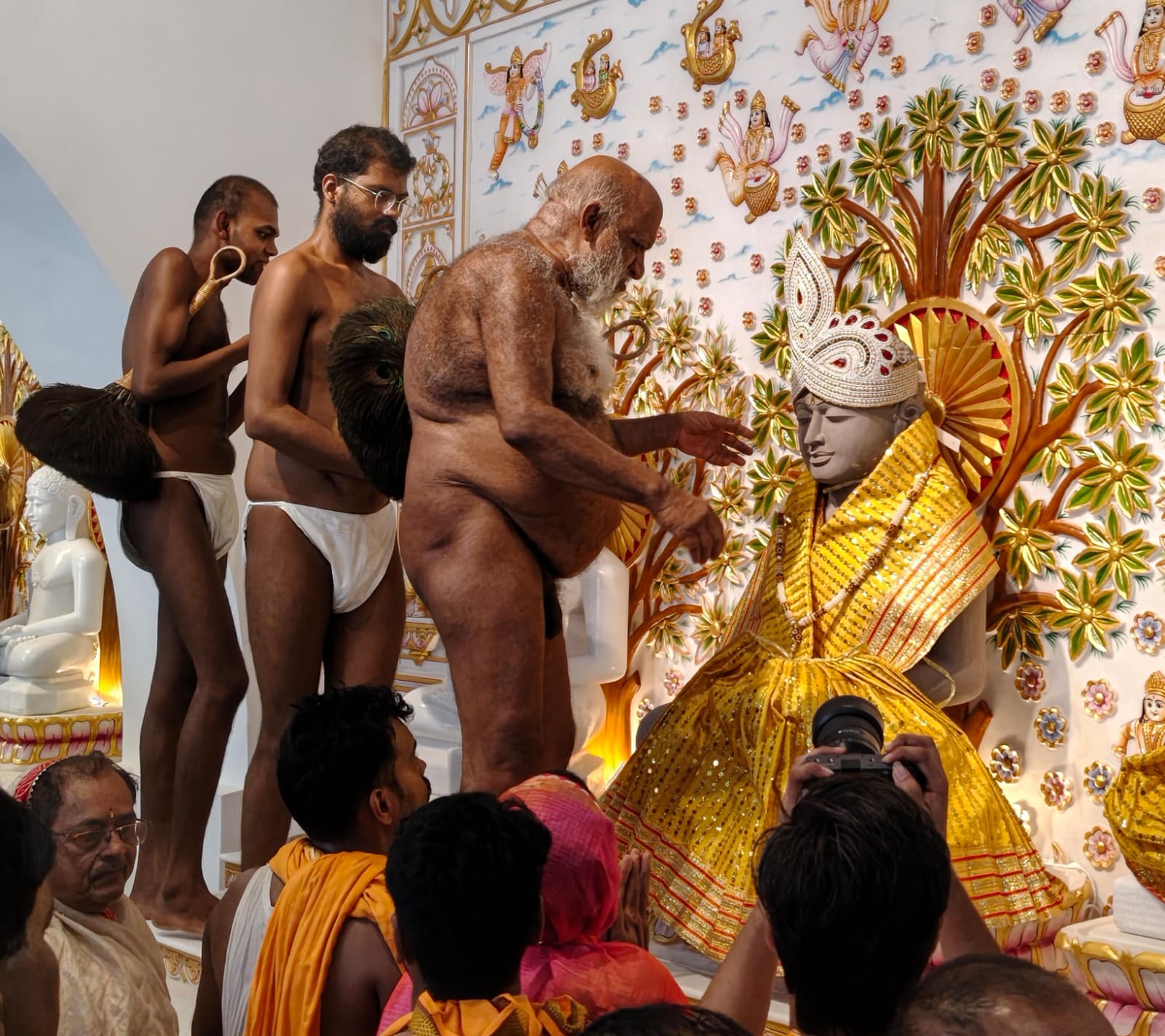 पुण्योदय तीर्थ बजरंगगढ़ में मुनि पुंगव सुधासागर जी ने प्रदान की ऐलक दीक्षा : पंचकल्याणक महोत्सव में श्रद्धालुओं की उमड़ी आस्था
