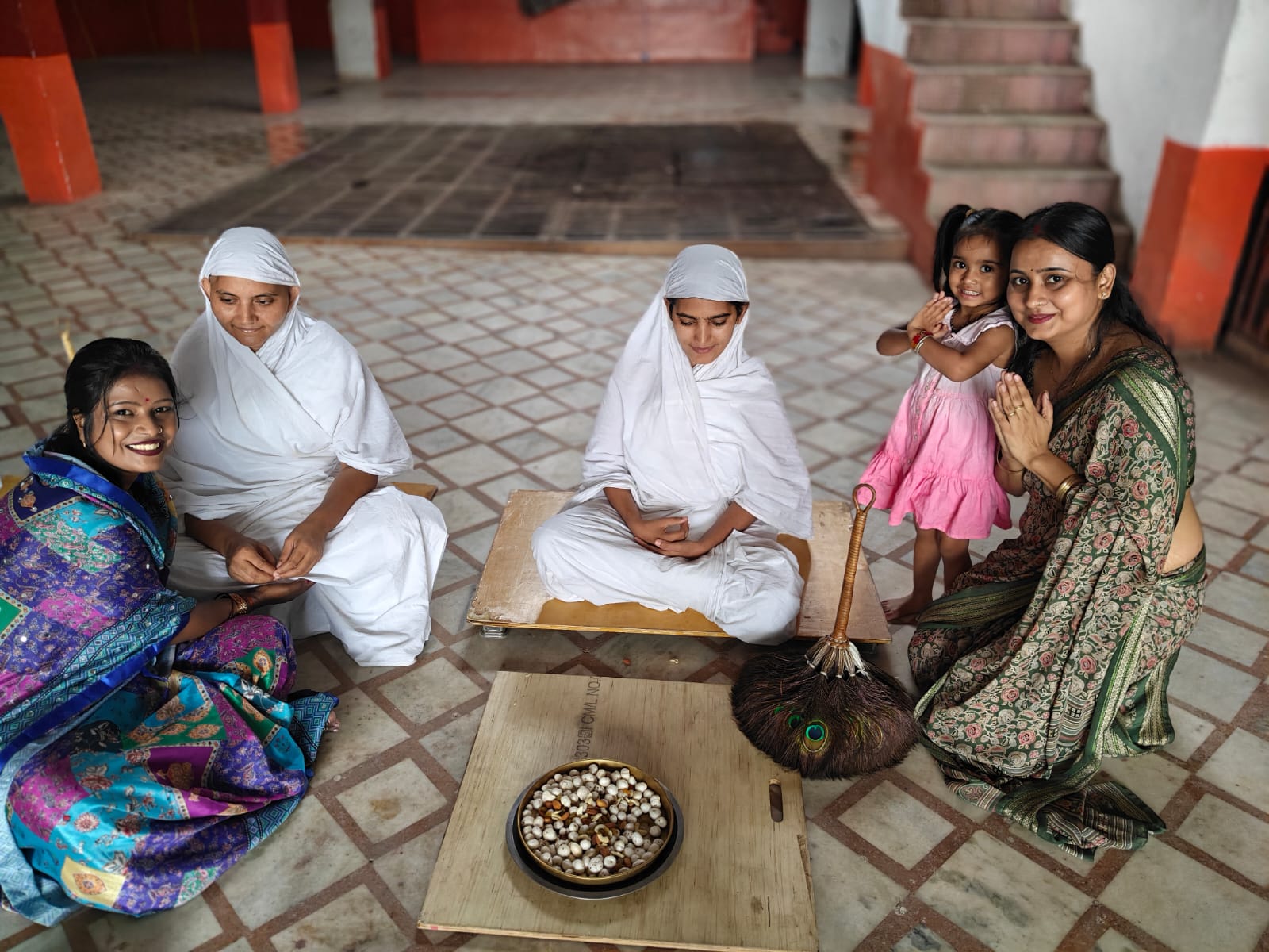 सेवा, संवेदना और मानवता को समर्पित रहा महिला महासभा जिलाध्यक्ष रानी जैन का जन्मदिन : जरूरतमंदों, बुजुर्गों और बेजुबान जीवों की सेवा कर दिया समाज को प्रेरक संदेश